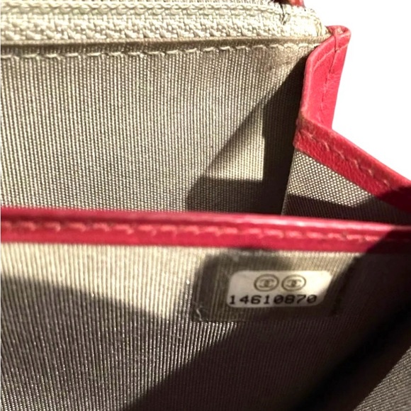 Chanel Wallet Timeless CC Logo Zip Around Zippy Wallet Red Caviar Leather - Picture 15 of 15